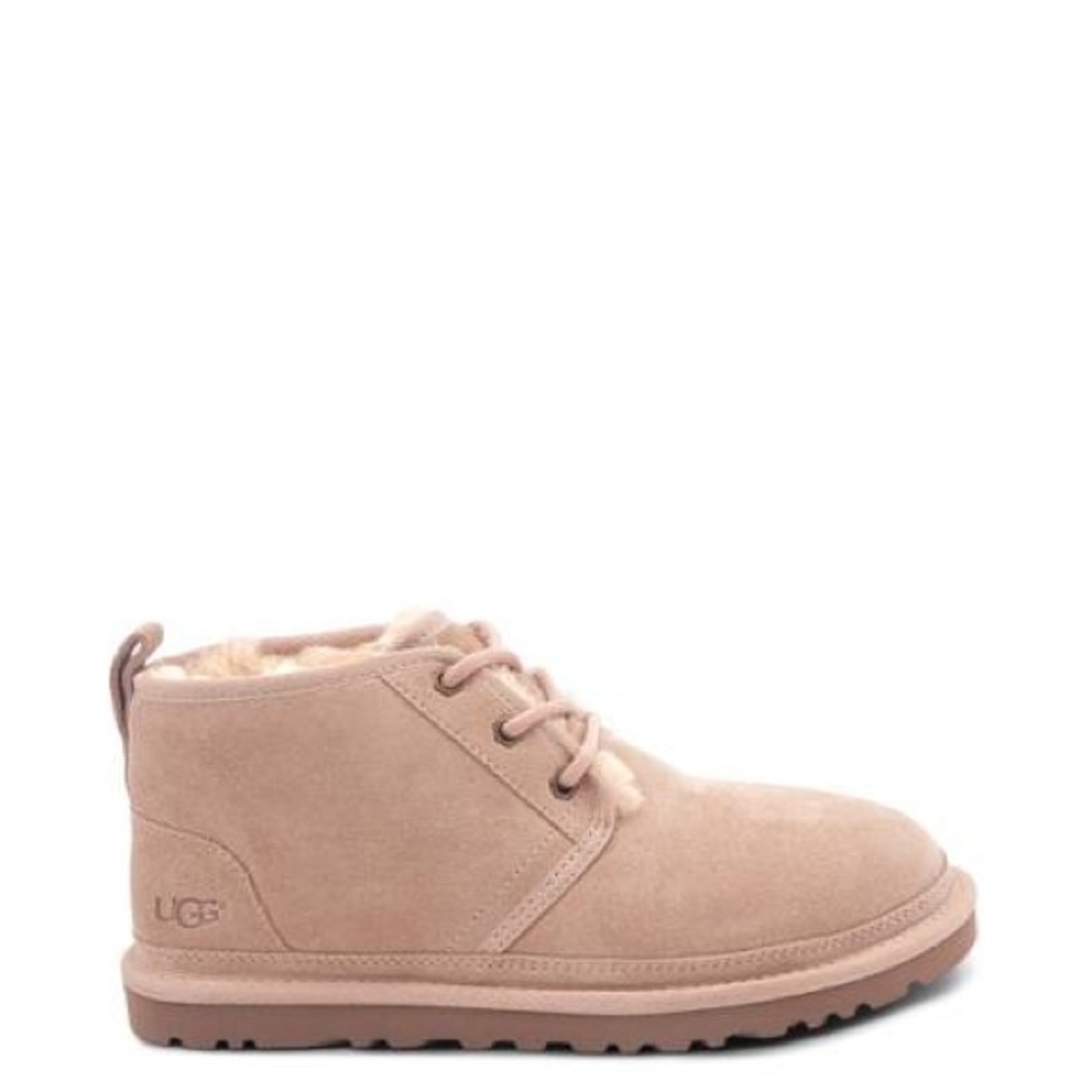 UGG® Neumel Short Boot Sand - BRAND NEW CONDITION!